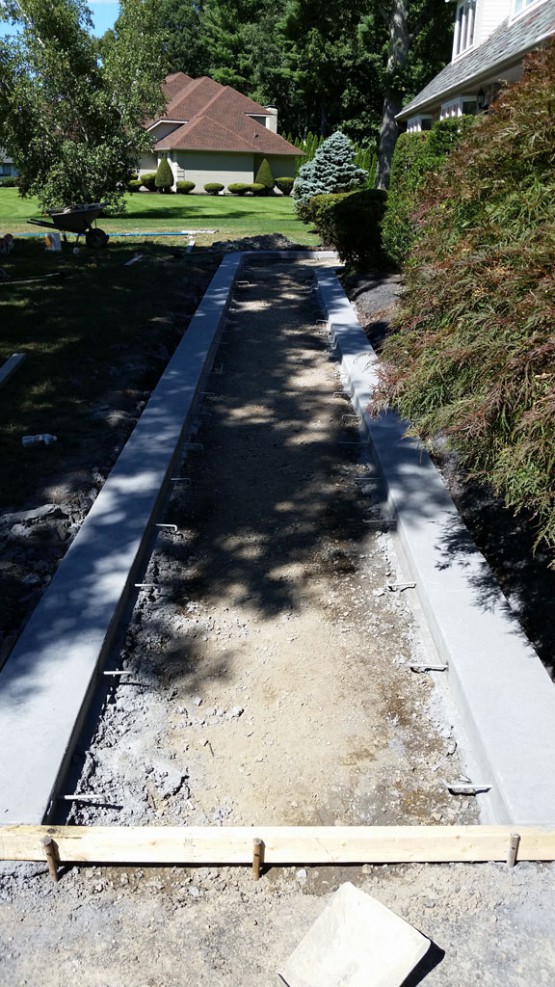 Seamless Mat Stamped Concrete Walkway