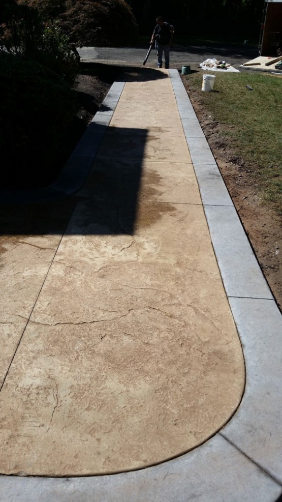 Seamless Mat Stamped Concrete Walkway